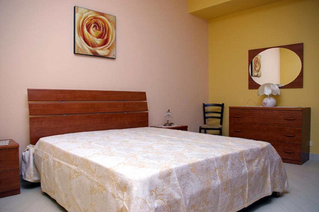 Appartamenti Sicilia Bedda ตรัปเปโต ภายนอก รูปภาพ